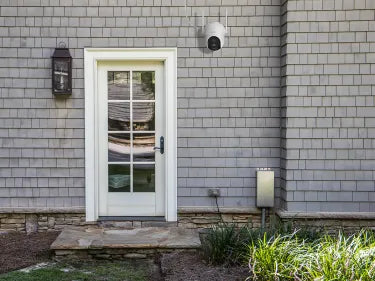 4MP | كاميرا مراقبة خارجية رؤية 360 ْ بالاشعة تحت الحمراء فائق الوضوح مع كشف الحركة واي فاي | Arenti OP1